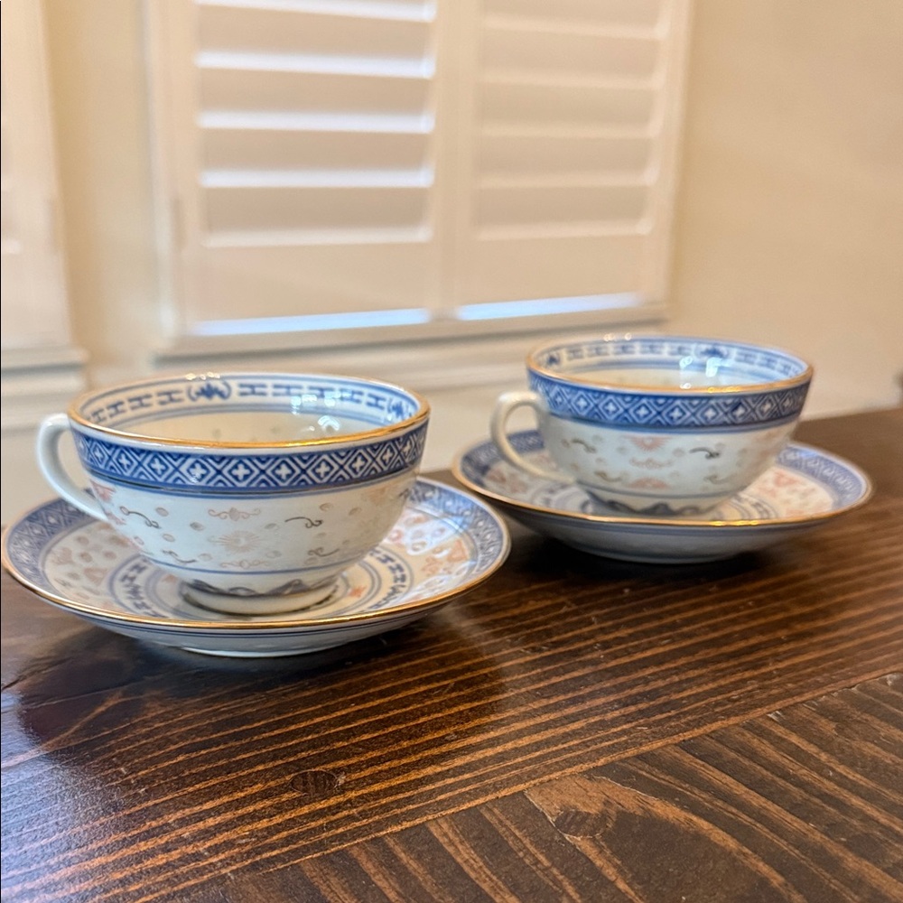 Elegant Blue and White Tea Cup Set